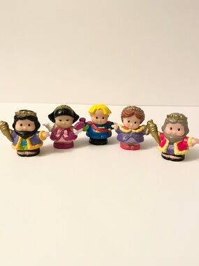 Fisher Price Little People Royal Kingdom Castle Figures Lot King Queen Prince